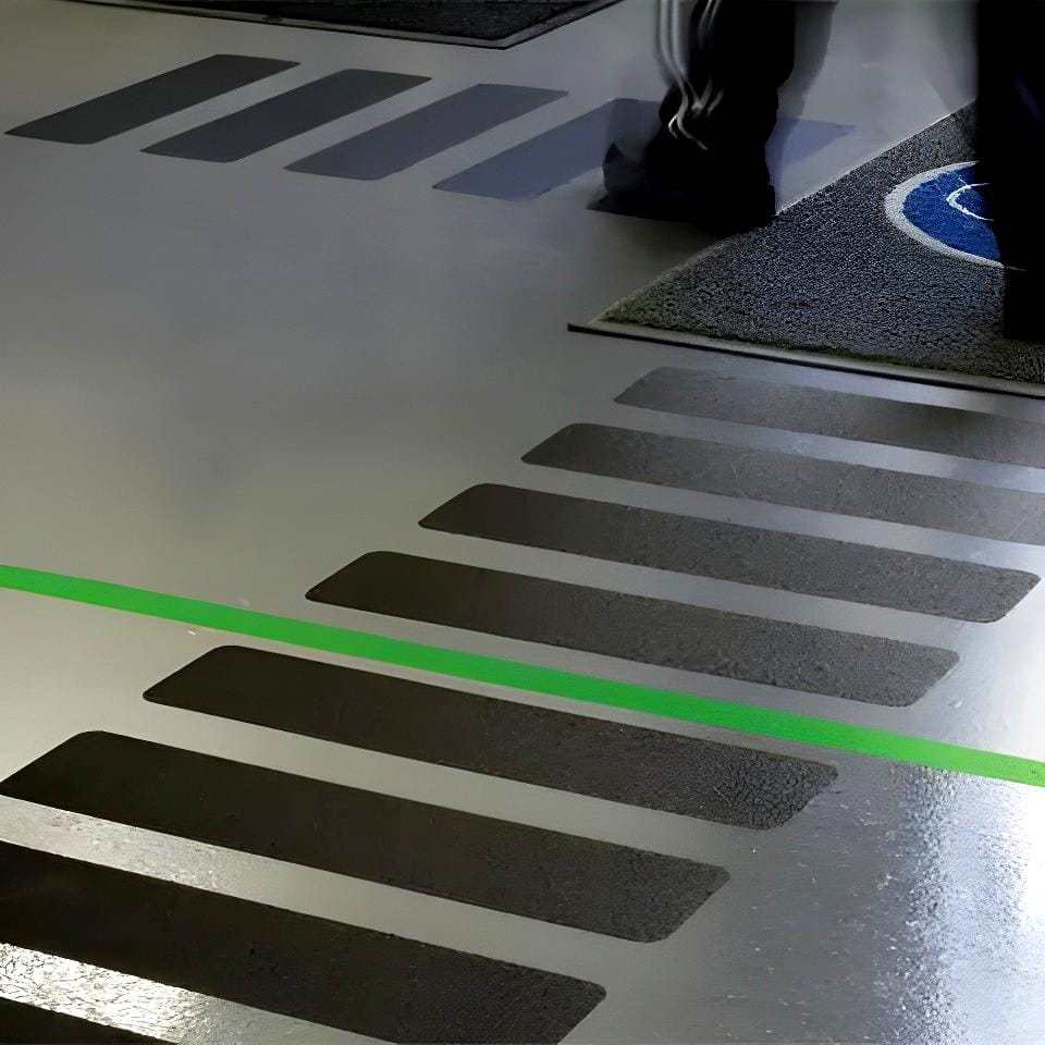 Plastyczna nalepka antypoślizgowa / biała - BY T51BI - obrazek 3