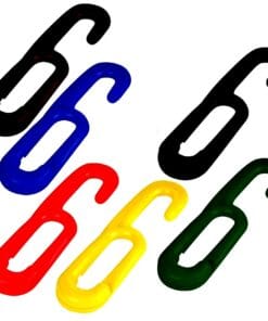 Zestaw kolorowych, plastikowych zapięć w kształcie litery "6", w różnych barwach: czarnym, niebieskim, czerwonym, żółtym i zielonym, idealnych do organizacji i zabezpieczania przedmiotów. Użyteczne w kontekście ochrony środowiska i bezpieczeństwa pracy.